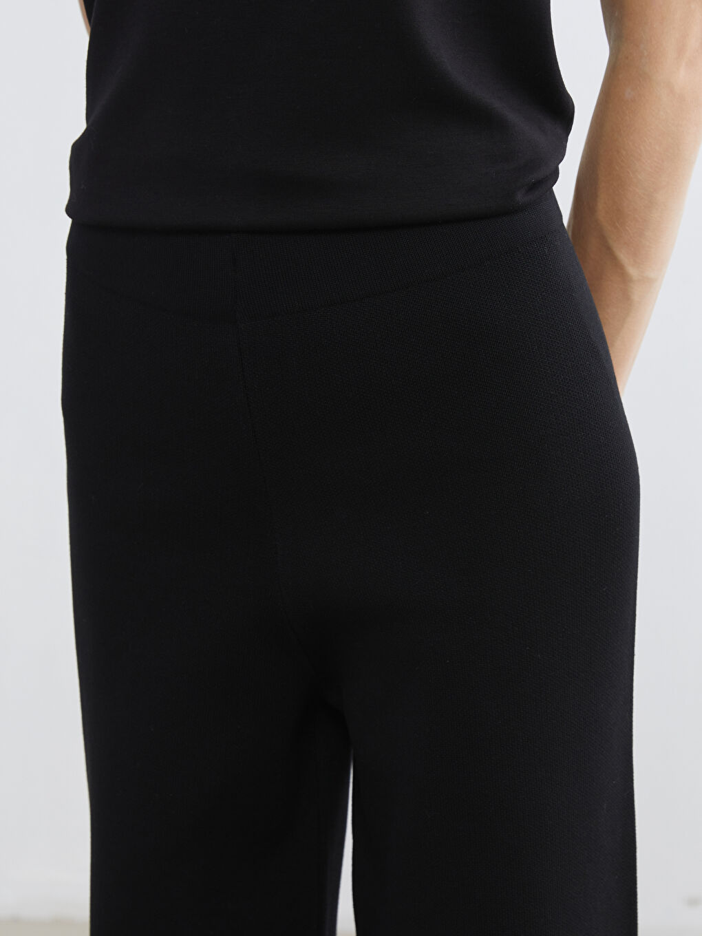 Siyah Beli Lastikli Kadın Triko Pantolon-2