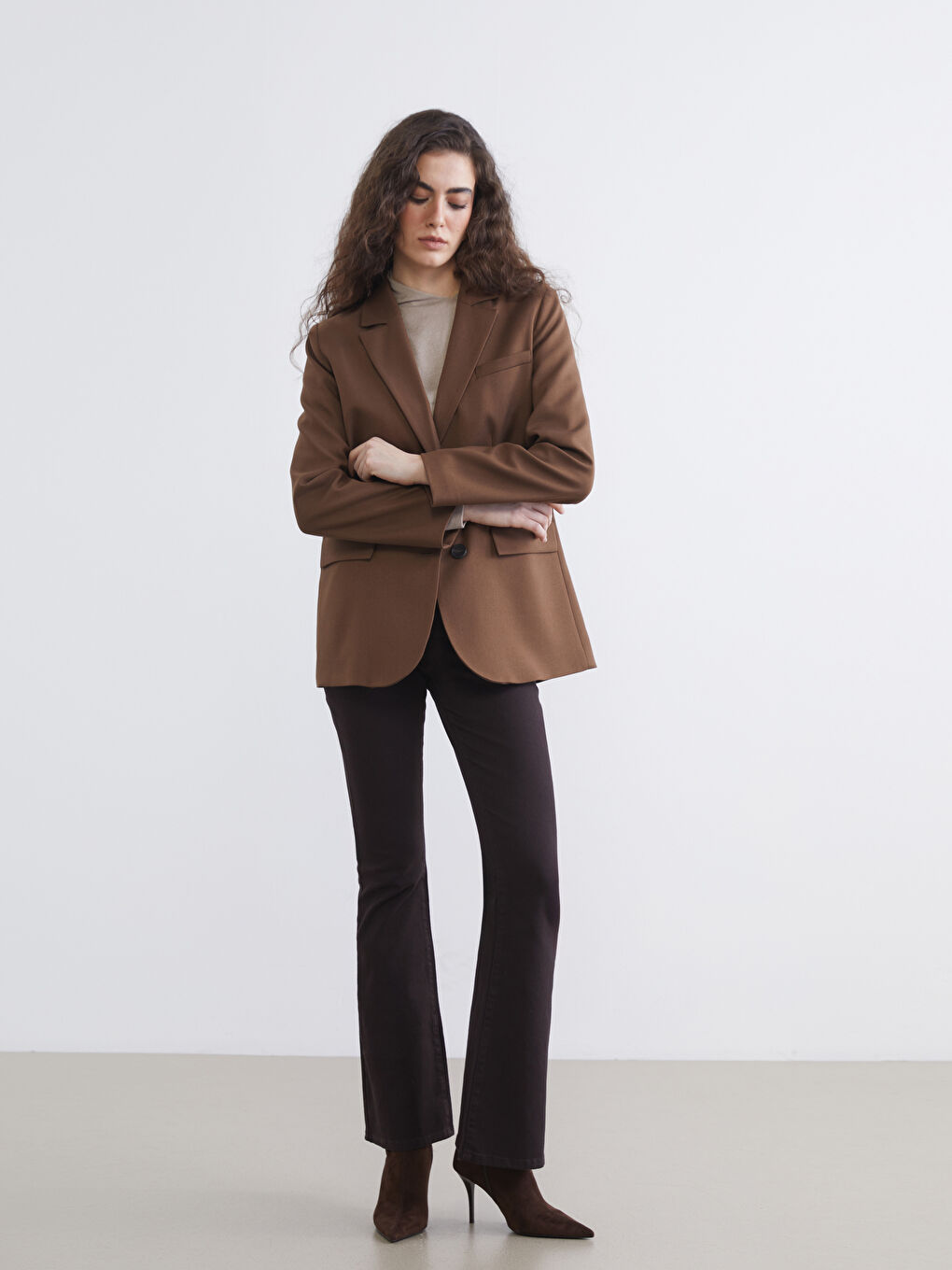 Bej Kruvaze Yaka Kadın Kaşe Blazer Ceket-3