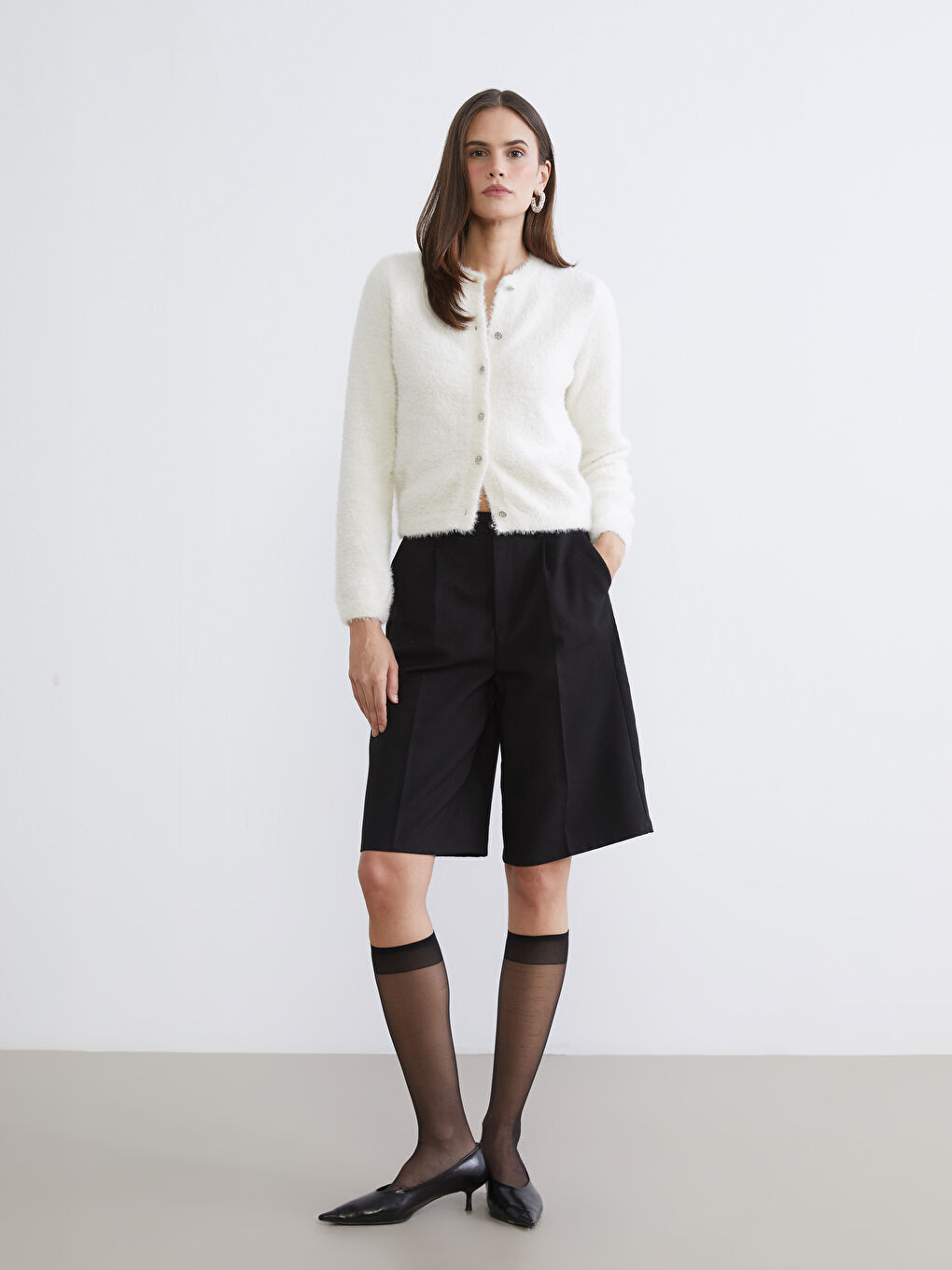 Ekru Bisiklet Yaka Kadın Triko Hırka-1