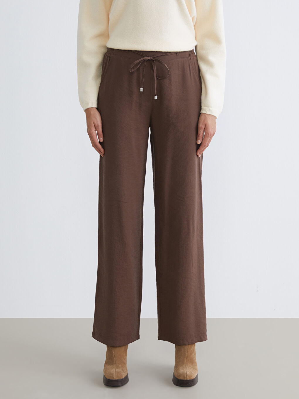 Kahverengi Beli Lastikli Geniş Paça Kadın Pantolon-1