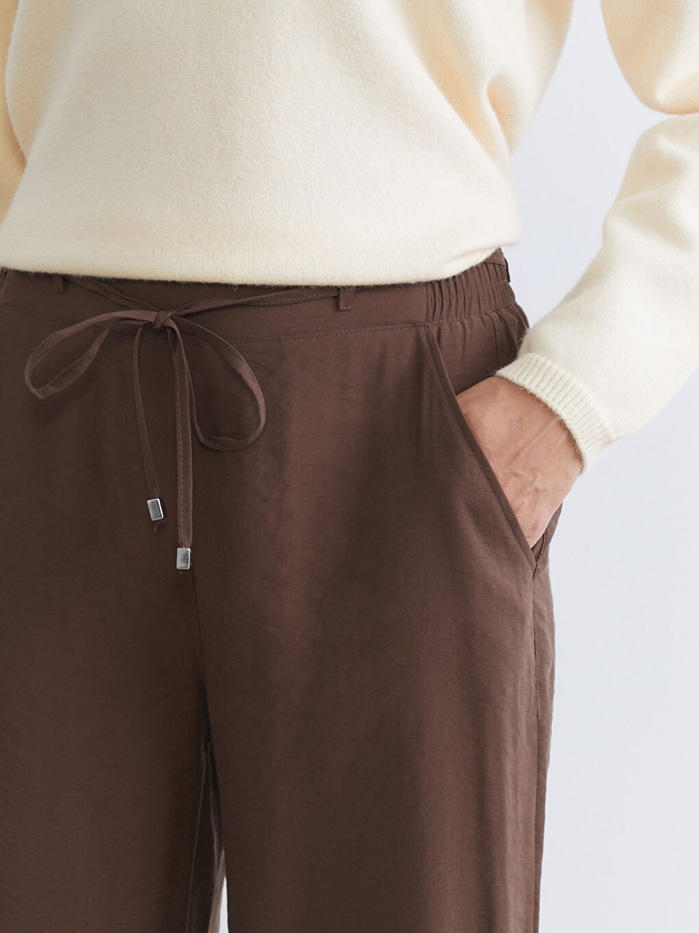 Kahverengi Beli Lastikli Geniş Paça Kadın Pantolon-2
