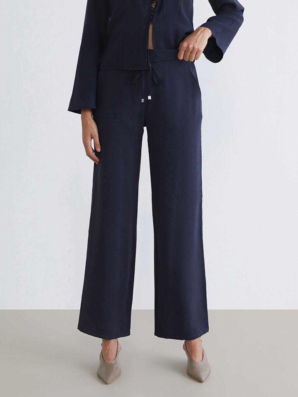 Lacivert Beli Lastikli Geniş Paça Kadın Pantolon-1