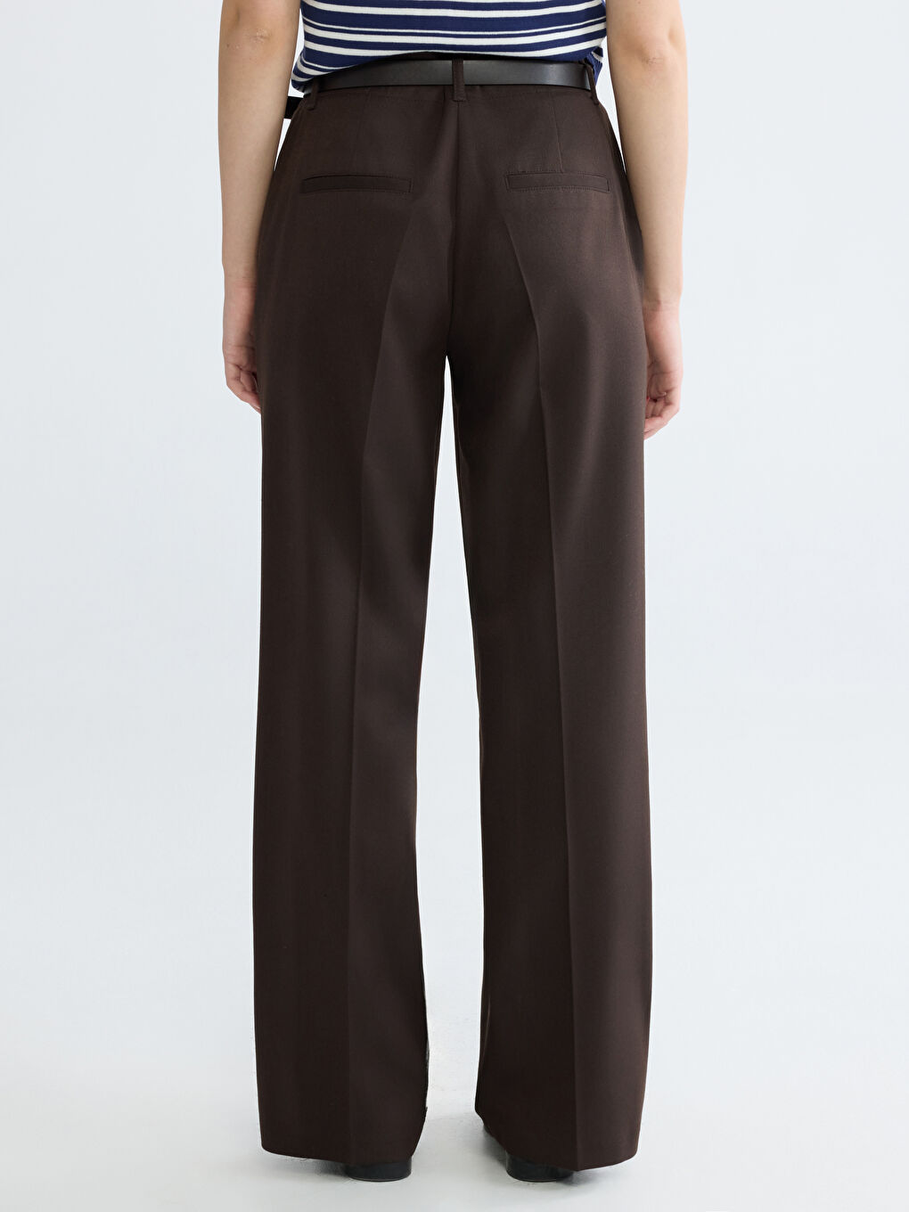 Kahverengi Beli Kemerli Geniş Paça Kadın Pantolon-3