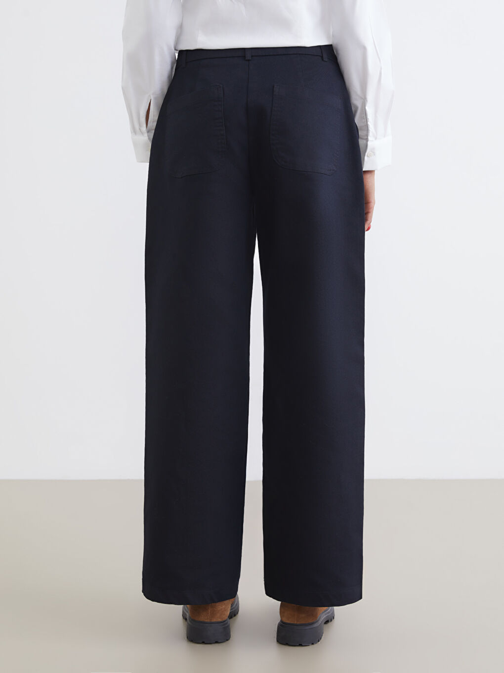 Lacivert Standart Fit Geniş Paça Kadın Pantolon-3