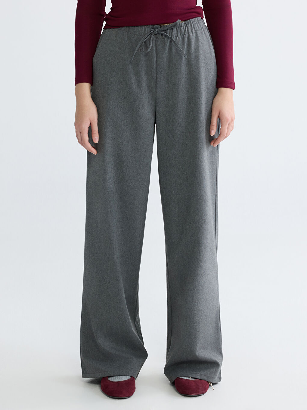 Gri Beli Lastikli Geniş Paça Kadın Pantolon-1
