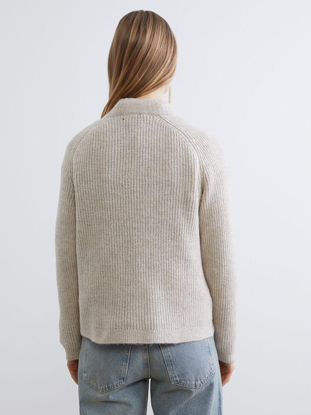 Bej Yarım Balıkçı Yaka Kadın Triko Kazak-3