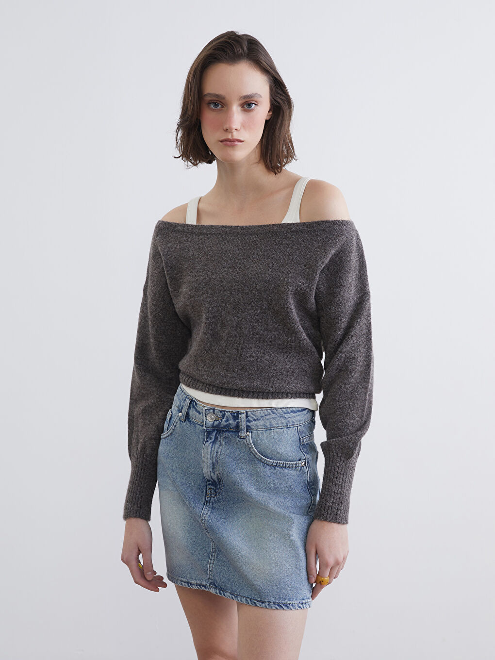 Kahverengi Kayık Yaka Oversize Kadın Triko Kazak