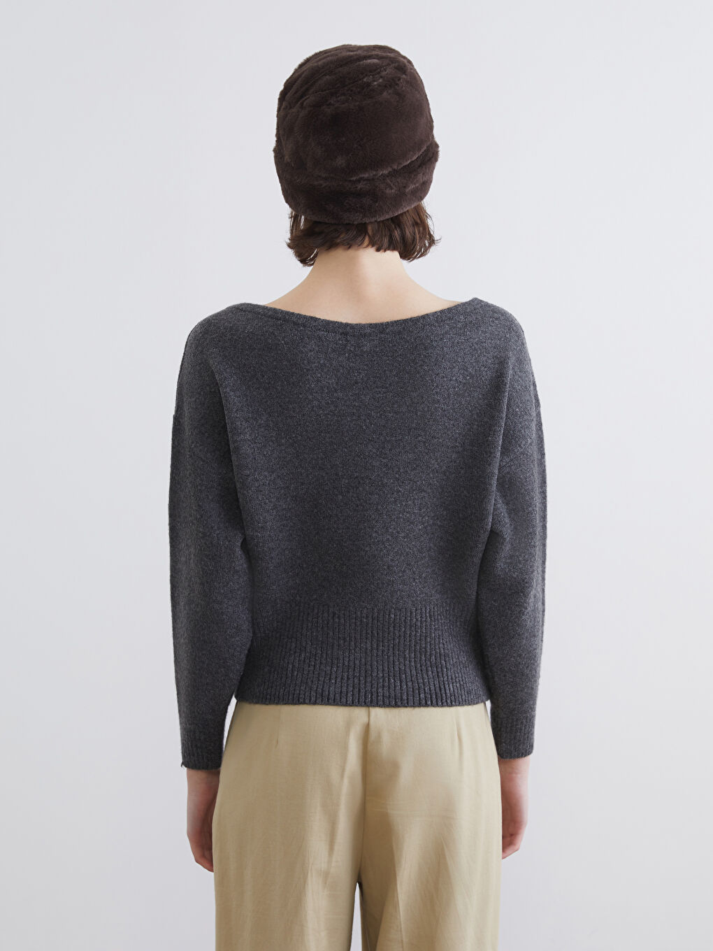 Antrasit Kayık Yaka Kadın Triko Kazak-3