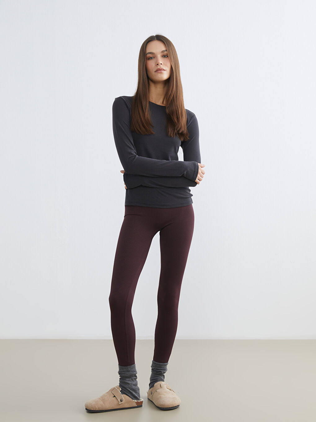 Mürdüm Toparlayıcı Dikişsiz Fitilli Kadın Tayt