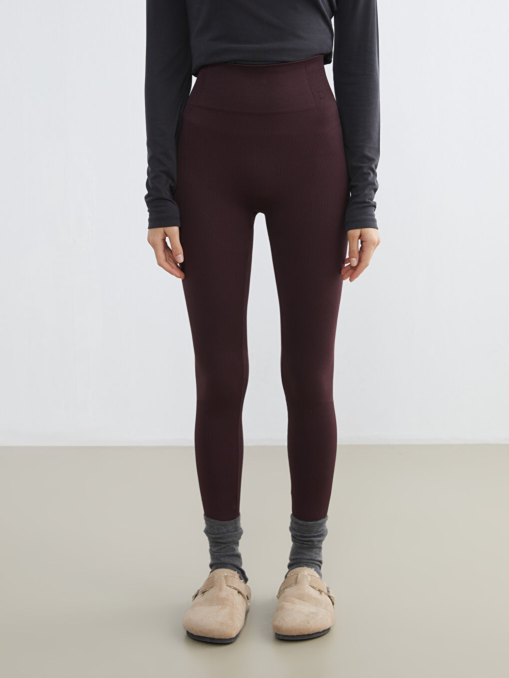 Mürdüm Toparlayıcı Dikişsiz Fitilli Kadın Tayt-1