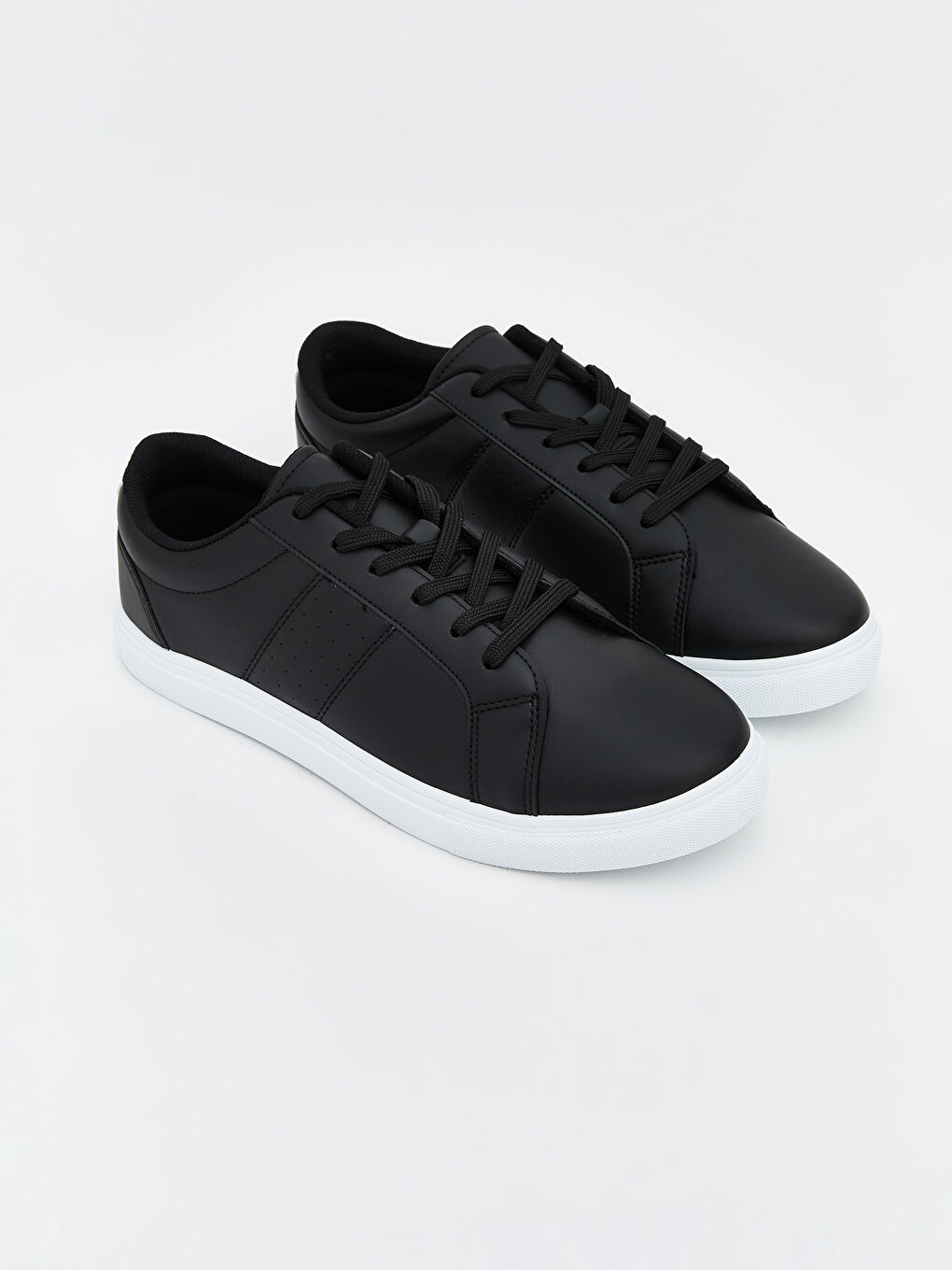 Siyah Bağcıklı Erkek Spor Ayakkabı