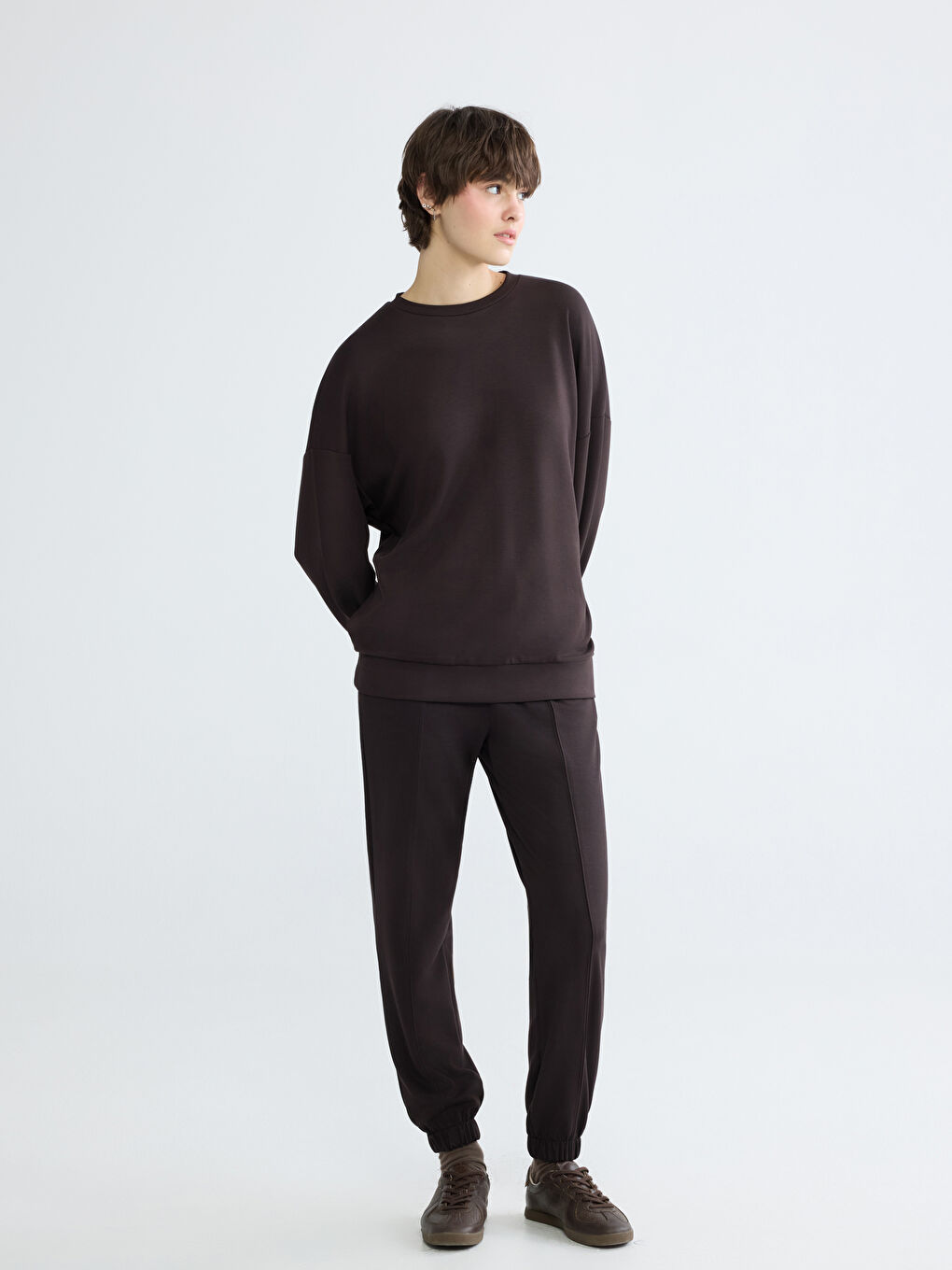 Kahverengi Bisiklet Yaka Oversize Kadın Sweatshirt-1