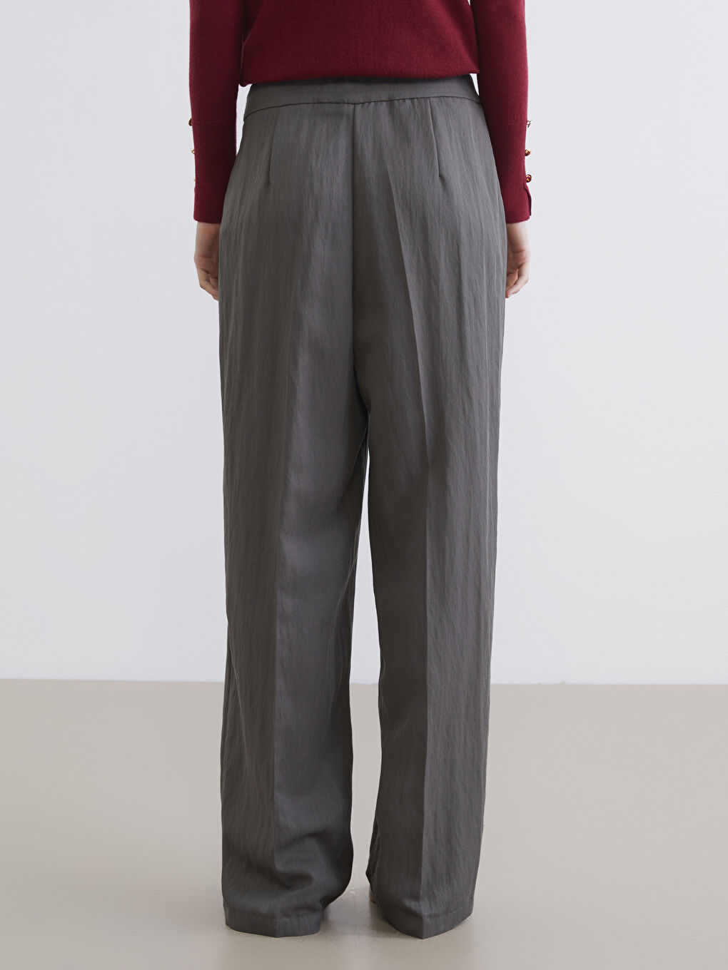 Antrasit Dar Fit Geniş Paça Kadın Pantolon-3