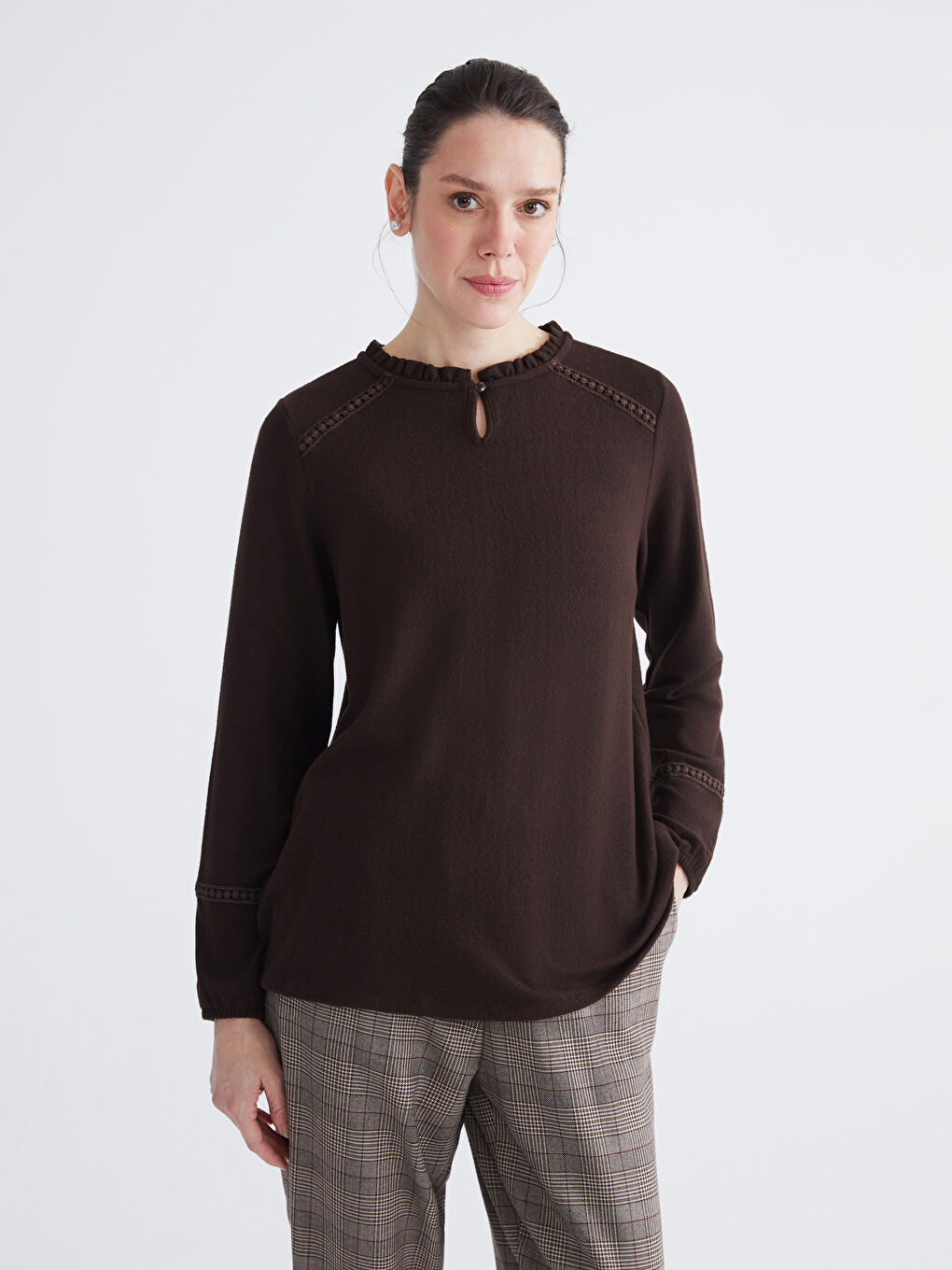 Frilled Crew Neck Blouse