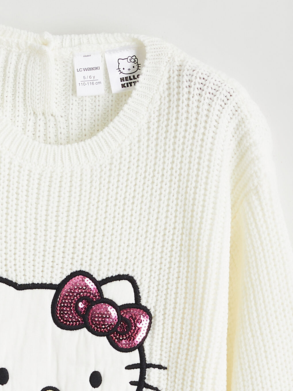 Девочки экрю Свитер-1