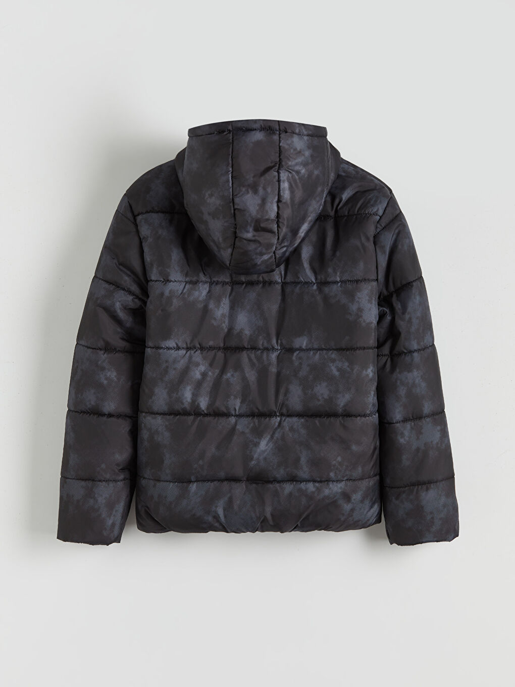 Siyah Kapüşonlu Erkek Çocuk Şişme Mont-3