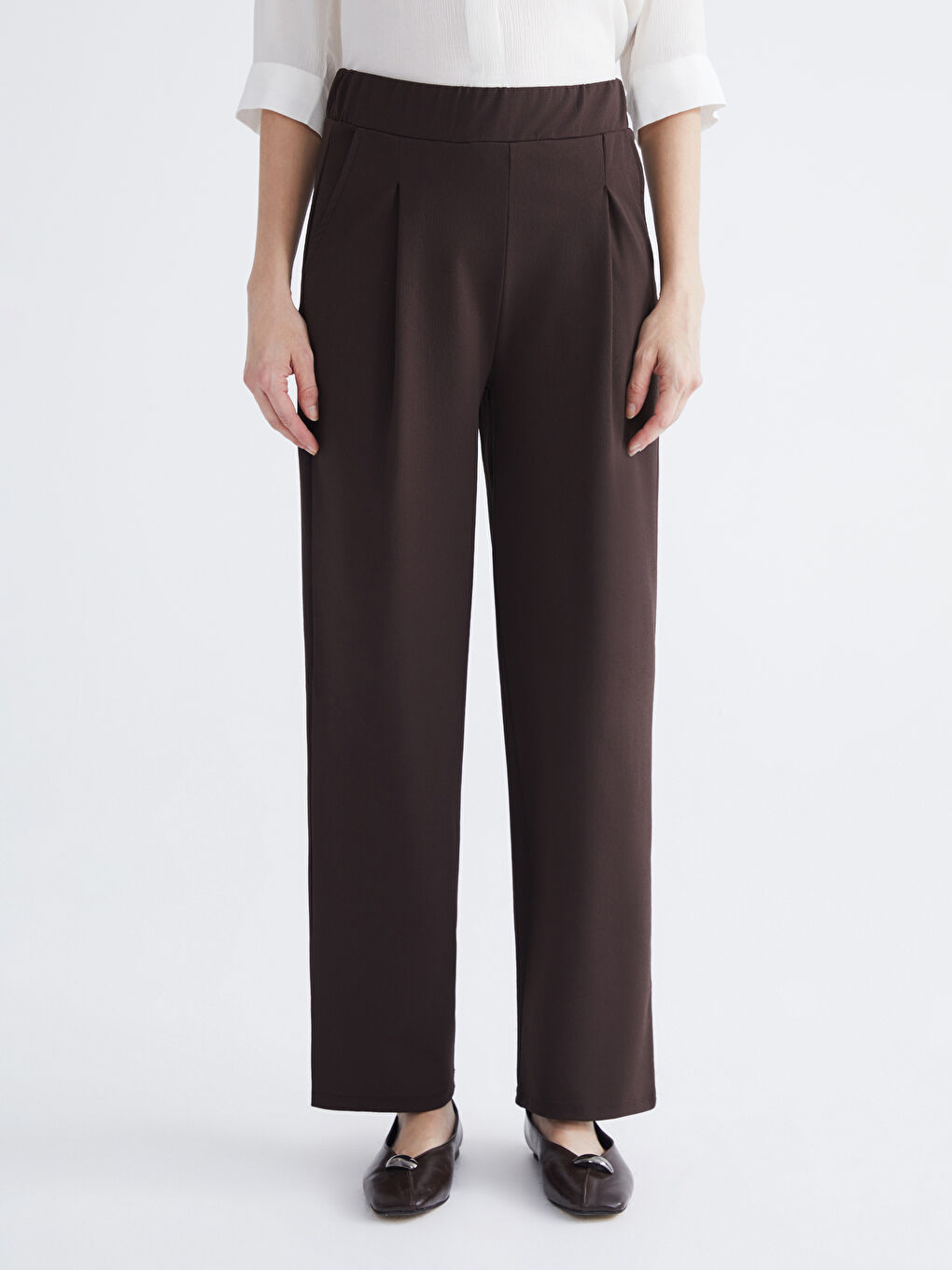 Kahverengi Beli Lastikli Geniş Paça Kadın Pileli Pantolon-1