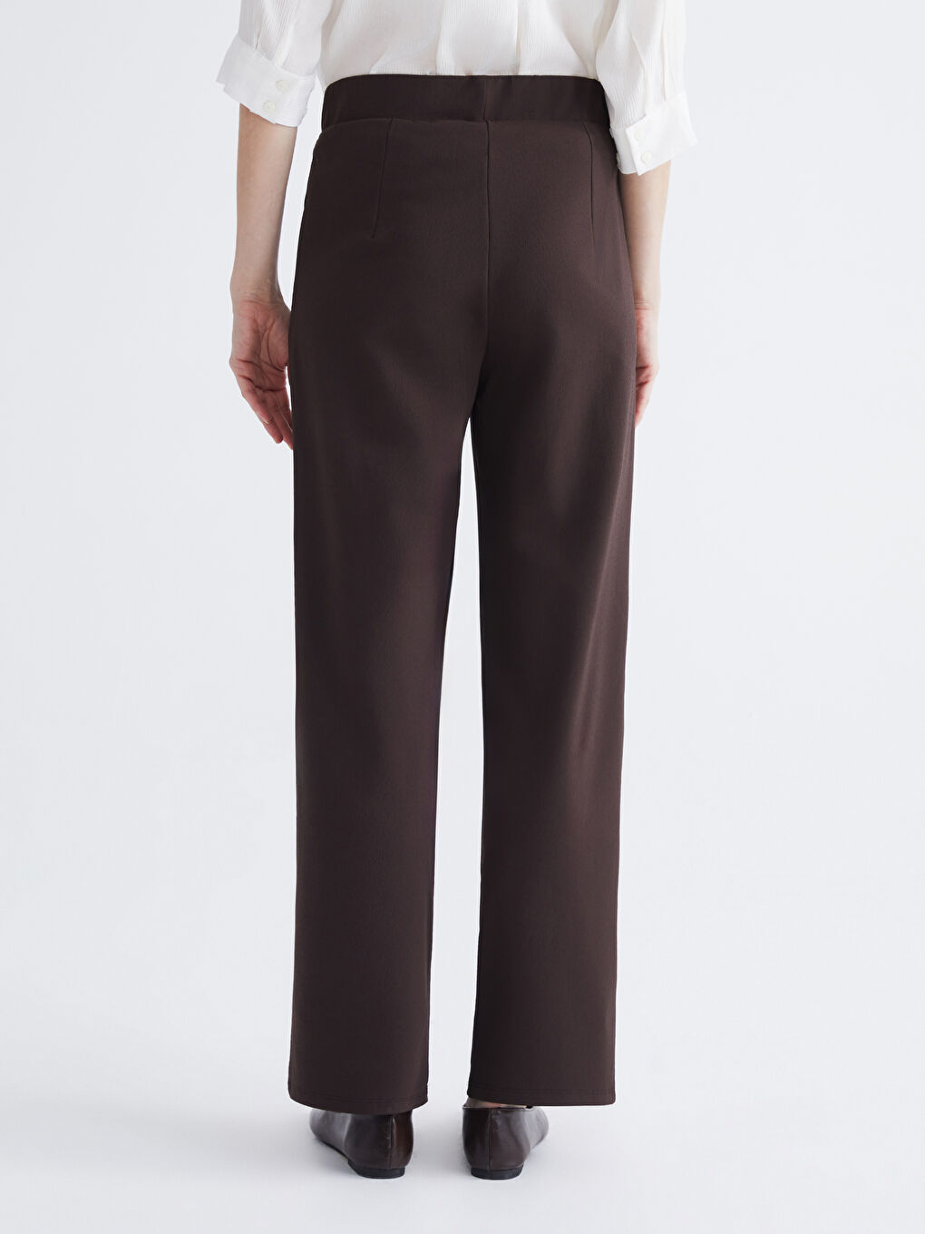 Kahverengi Beli Lastikli Geniş Paça Kadın Pileli Pantolon-3