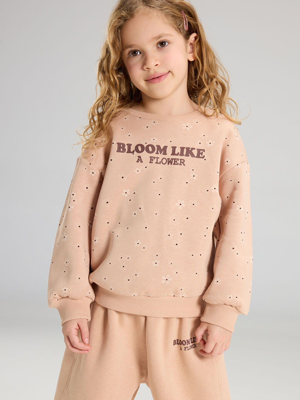 Set Basic pentru Fete cu Guler Rotund și Pantaloni-1