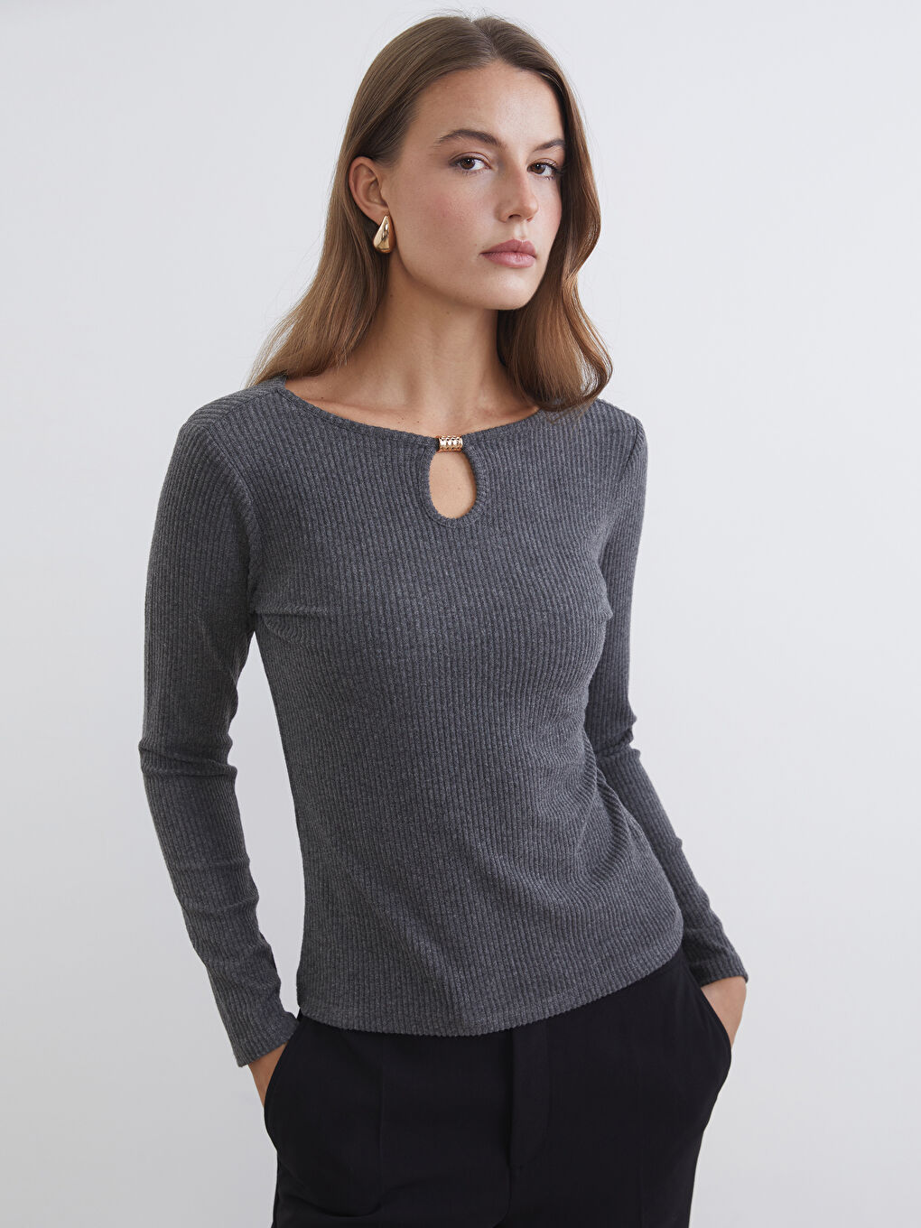 Әйелдерге арналған дөңгелек жағалы рельефті боди