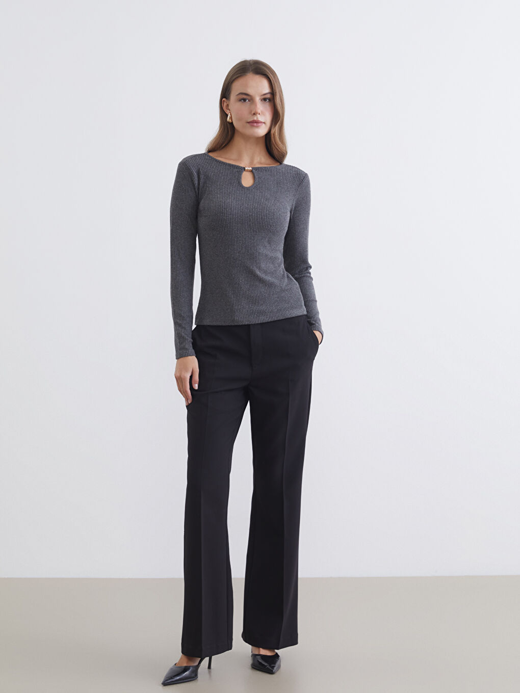 Әйелдерге арналған дөңгелек жағалы рельефті боди-1