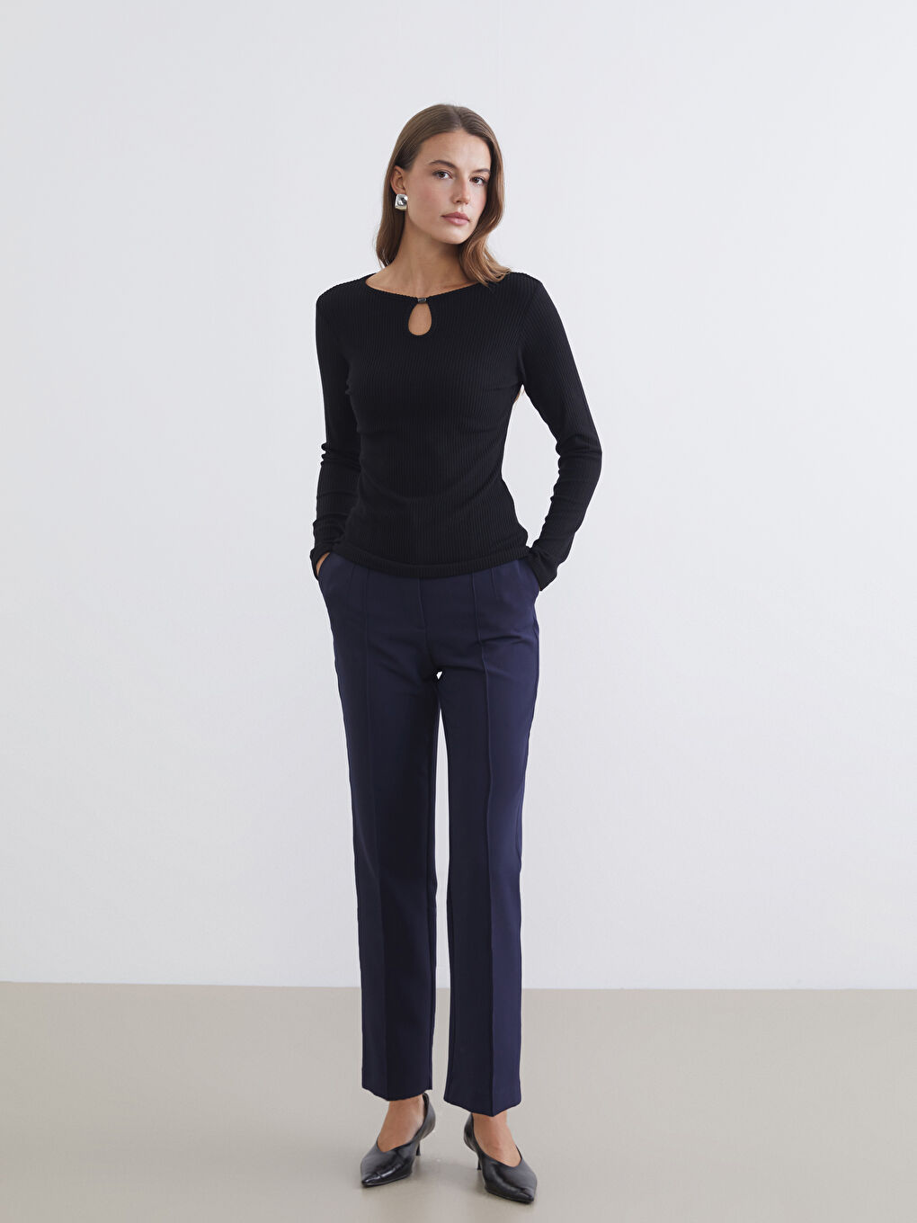 Круглый Вырез Текстурированный Женский Боди-1