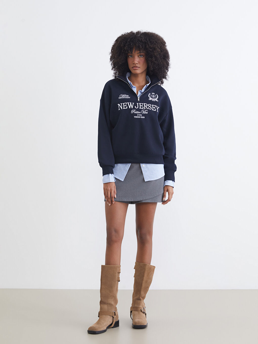 Woman NAVY Sweatshirt-1