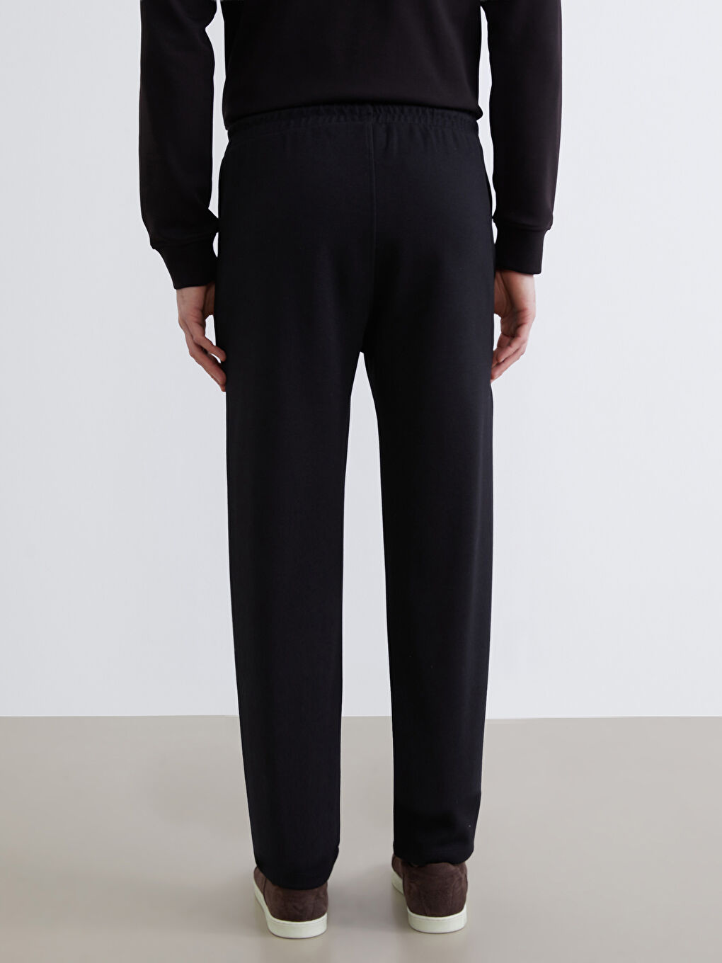 Siyah Standart Kalıp Erkek Eşofman Altı-3