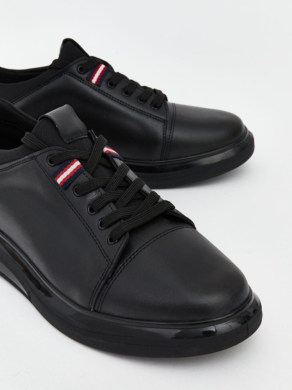 Siyah Bağcıklı Erkek Spor Ayakkabı-2