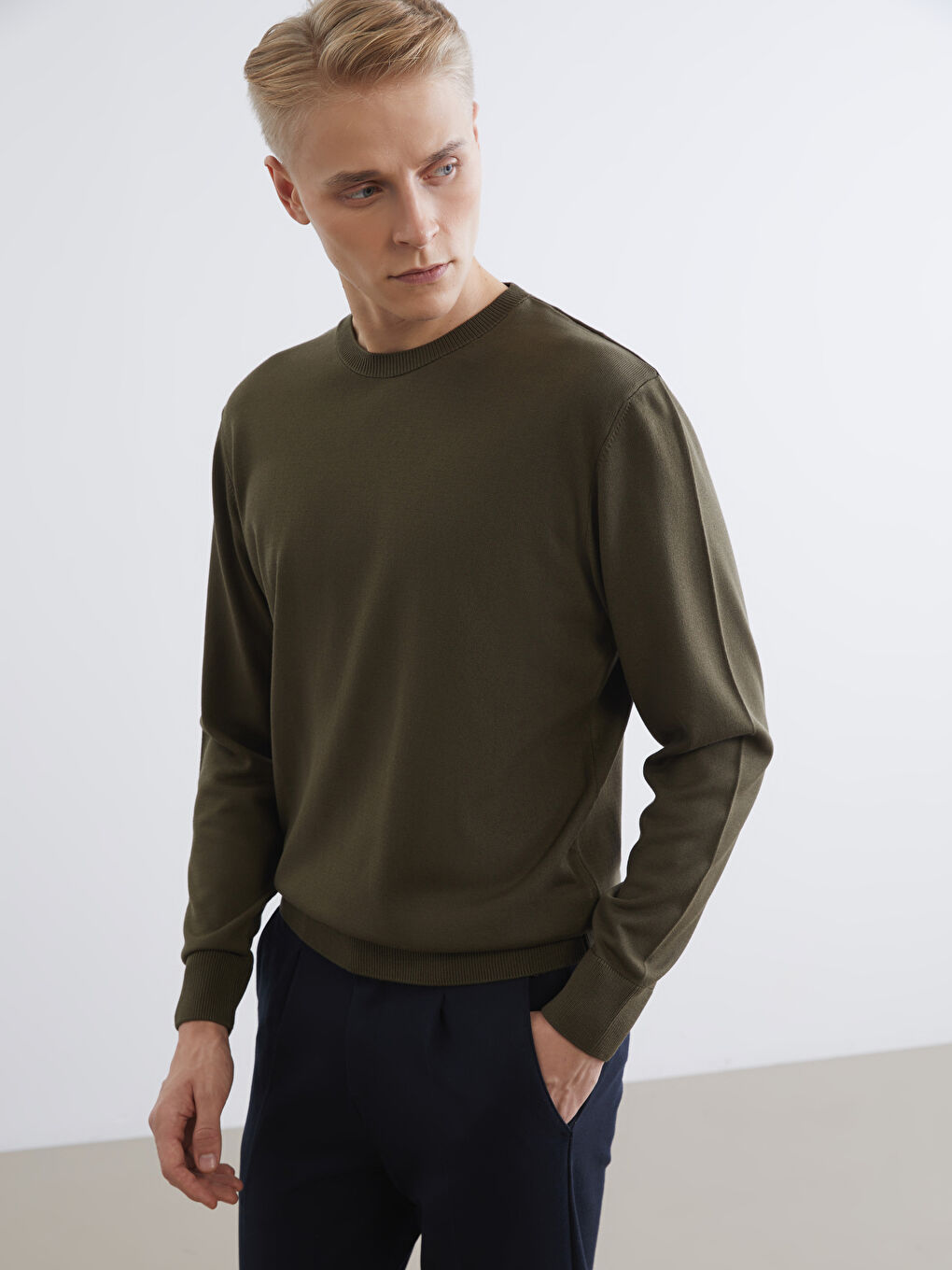 Crew Neck Long Sleeve Men's Tricot Sweater