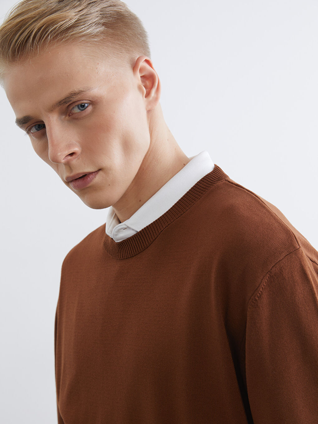 Pulover Tricot cu Mânecă Lungă și Guler Rotund pentru Bărbați