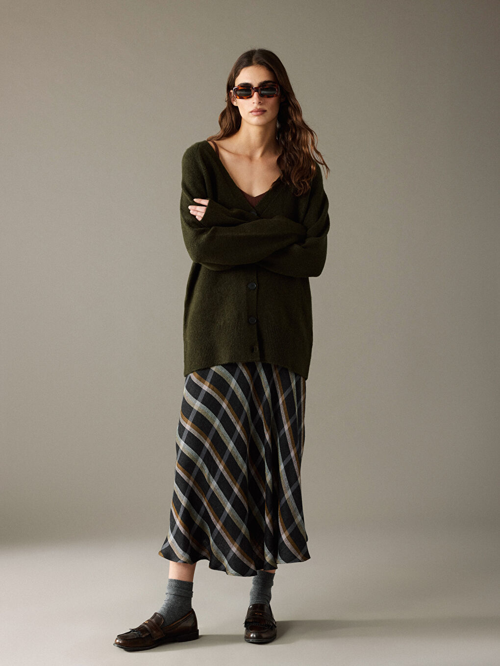 كارديجان تريكو بياقة على شكل حرف V للسيدات-2