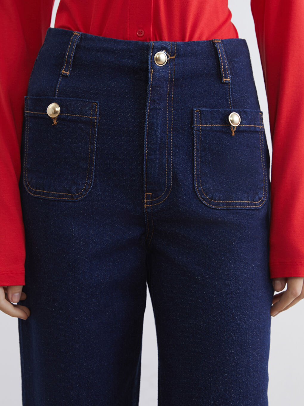 ფართოფეხა ჯინსი ქალებისთვის-2