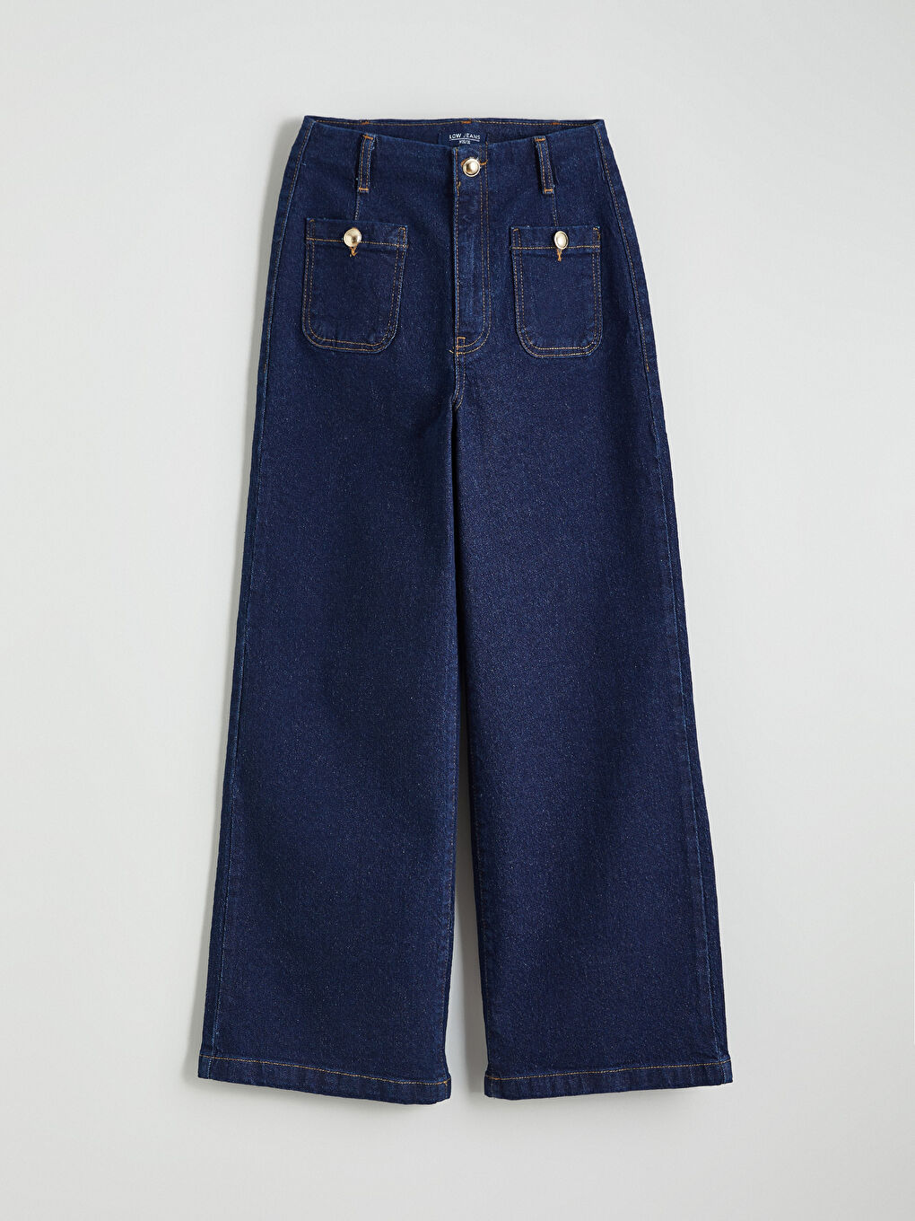 ფართოფეხა ჯინსი ქალებისთვის-4