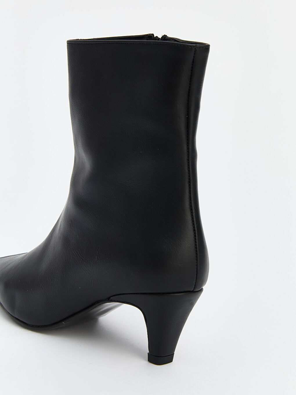 Siyah Sivri Burun Kadın Topuklu Bot-3