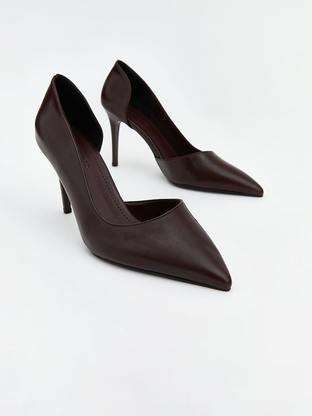 Bordo Deri Görünümlü Sivri Burun Kadın Topuklu Ayakkabı-2
