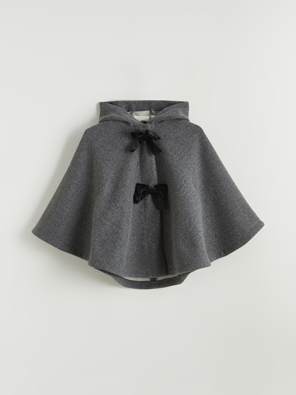 Gri Kapüşonlu Kız Çocuk Panço