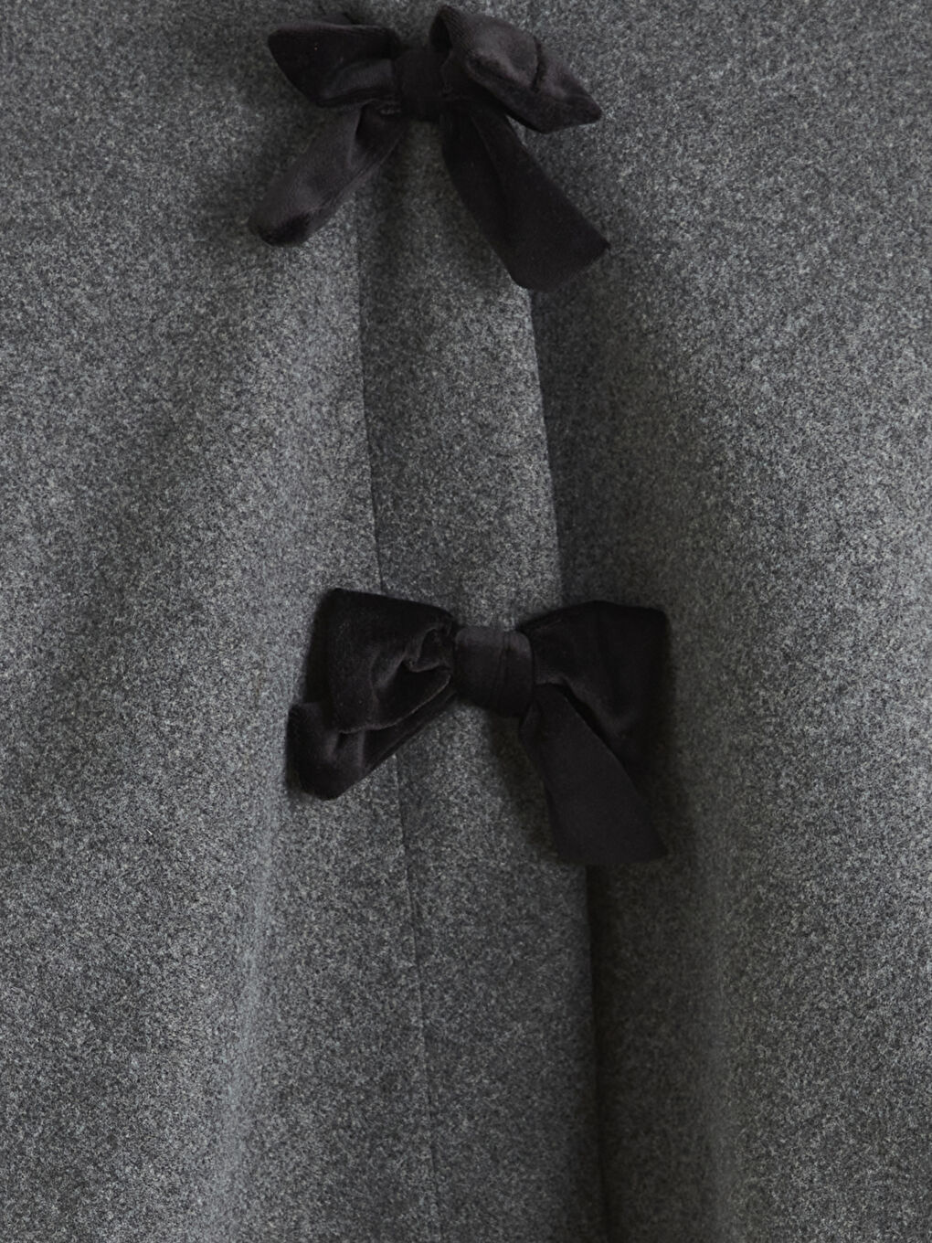 Gri Kapüşonlu Kız Çocuk Panço-1