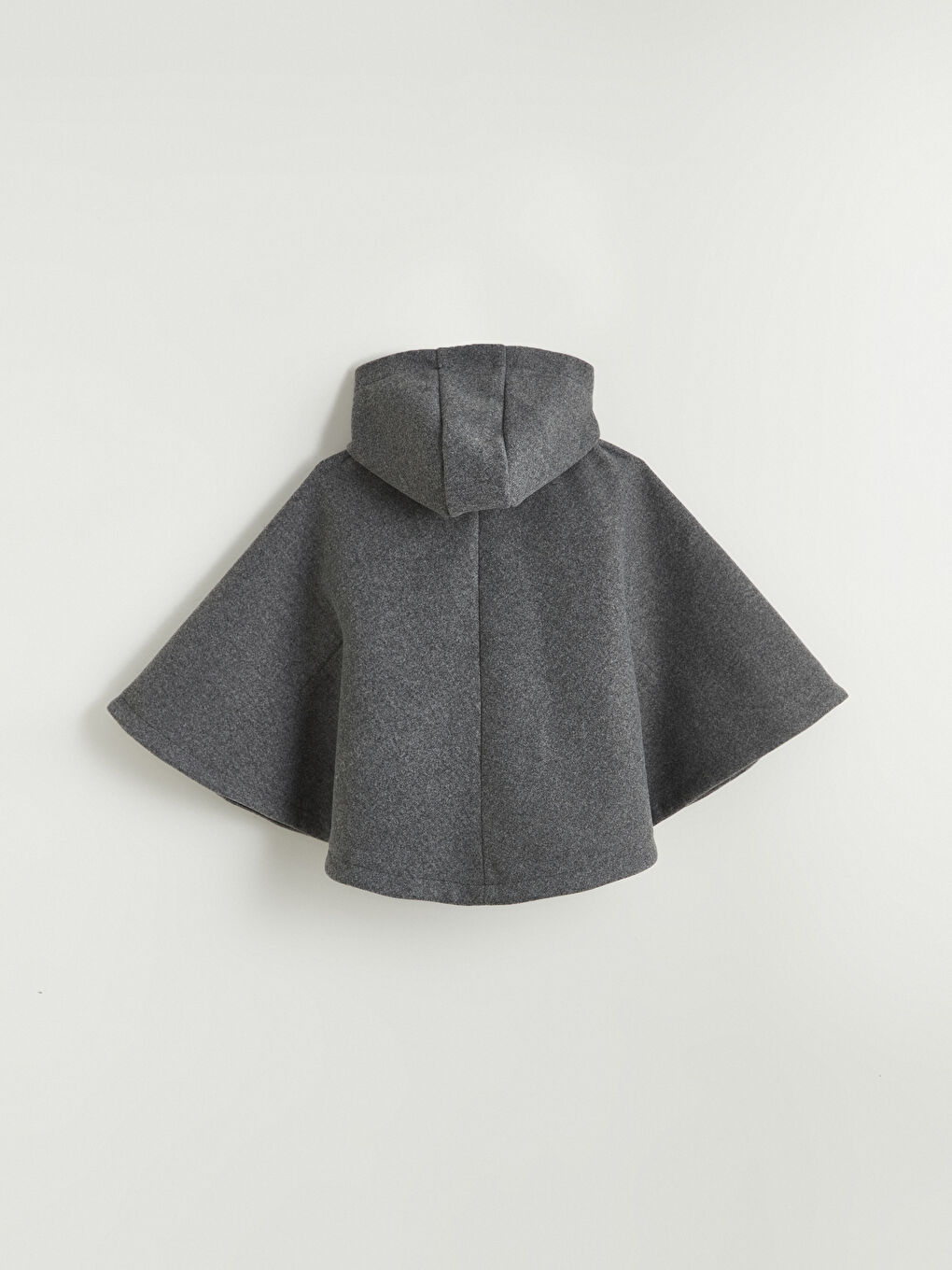 Gri Kapüşonlu Kız Çocuk Panço-3