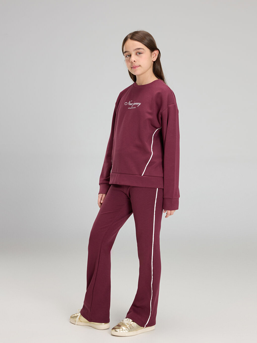 Mürdüm Bisiklet Yaka Kız Çocuk Sweatshirt ve Eşofman Altı