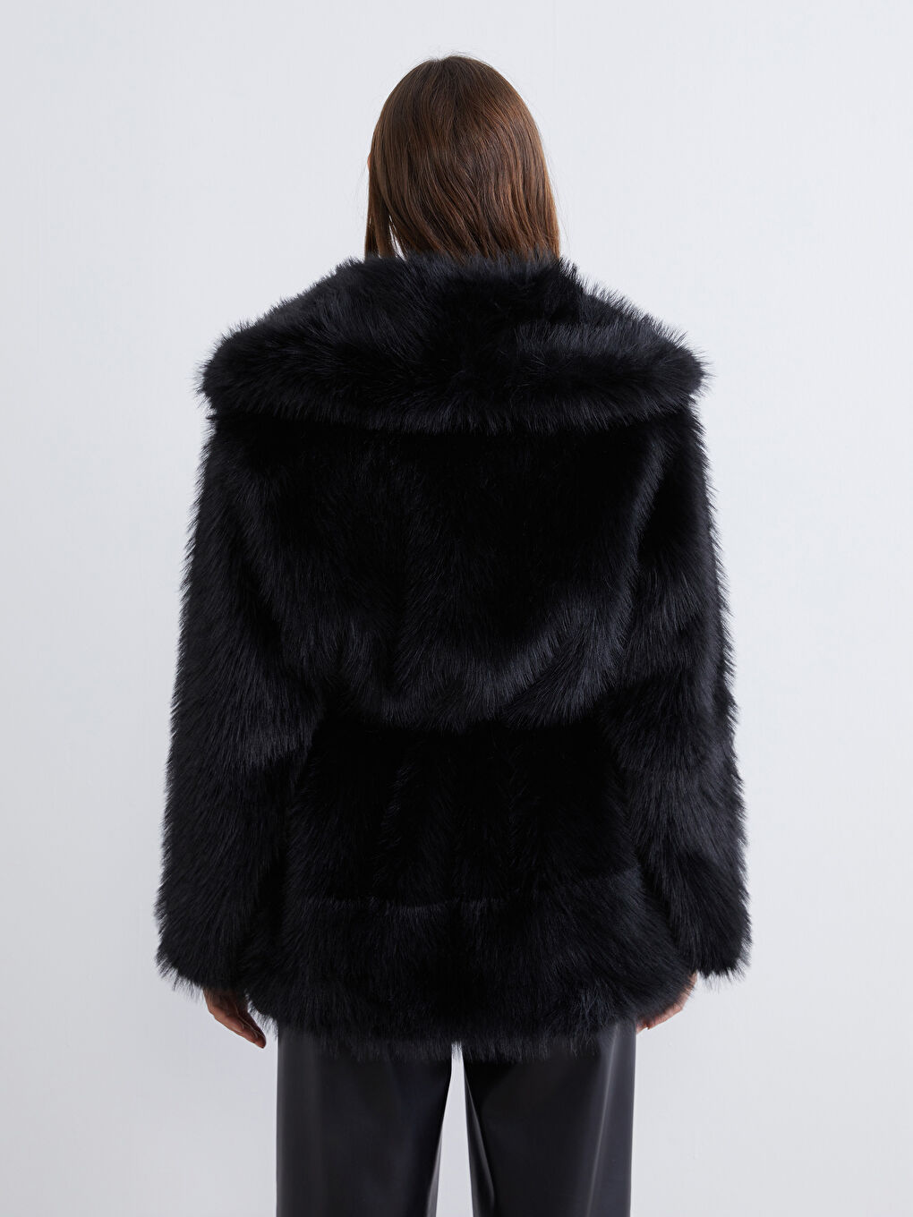 Siyah Şal Yaka Oversize Kadın Kürk Kaban-4