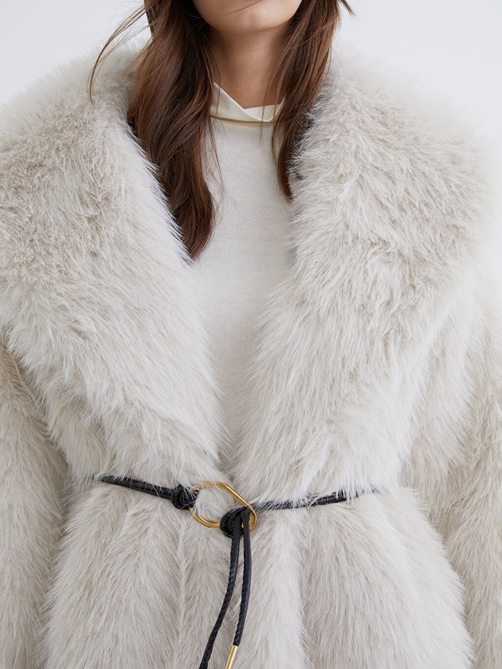 Ekru Şal Yaka Oversize Kadın Kürk Kaban-2