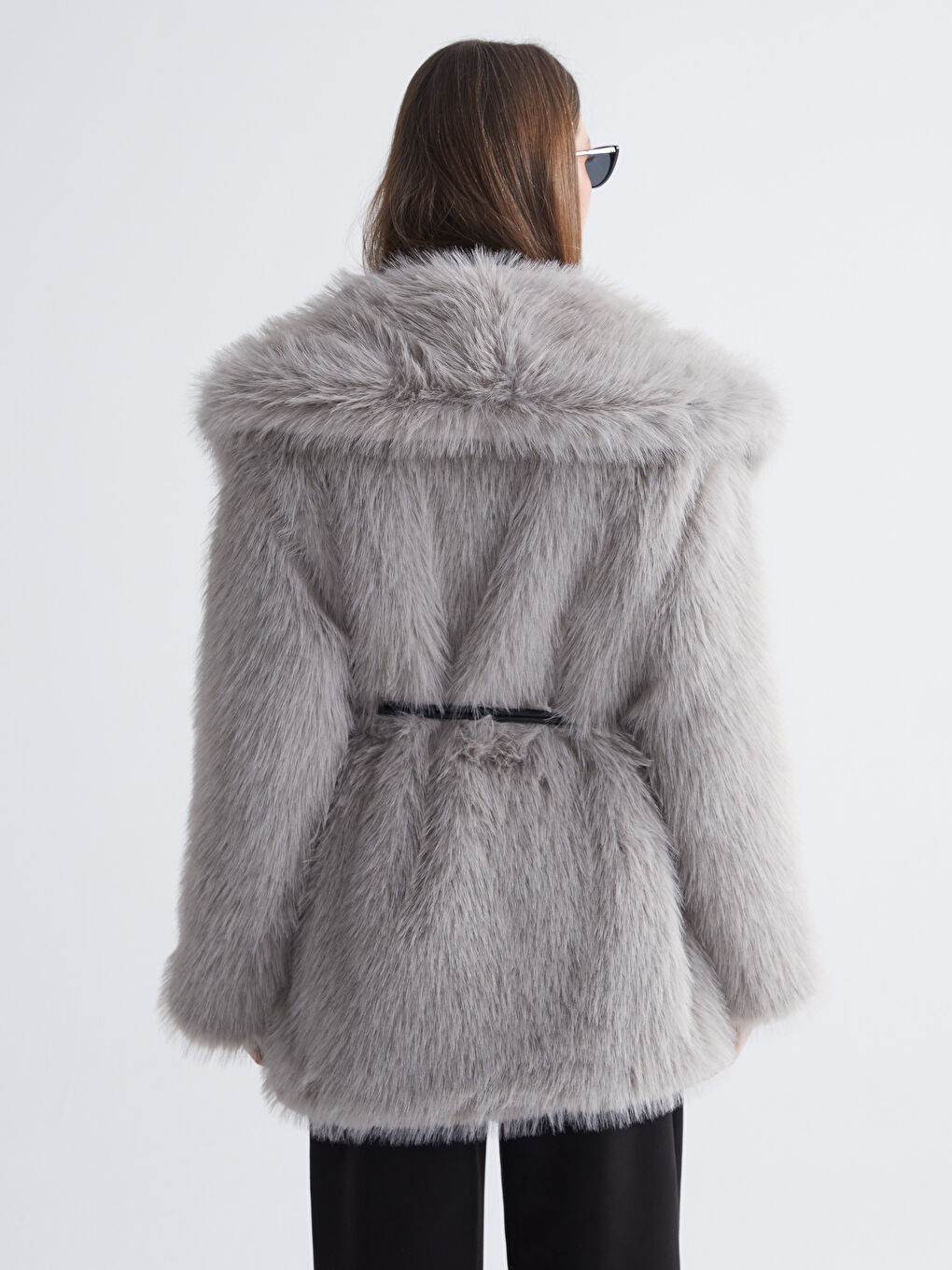 Gri Şal Yaka Oversize Kadın Kürk Kaban-4