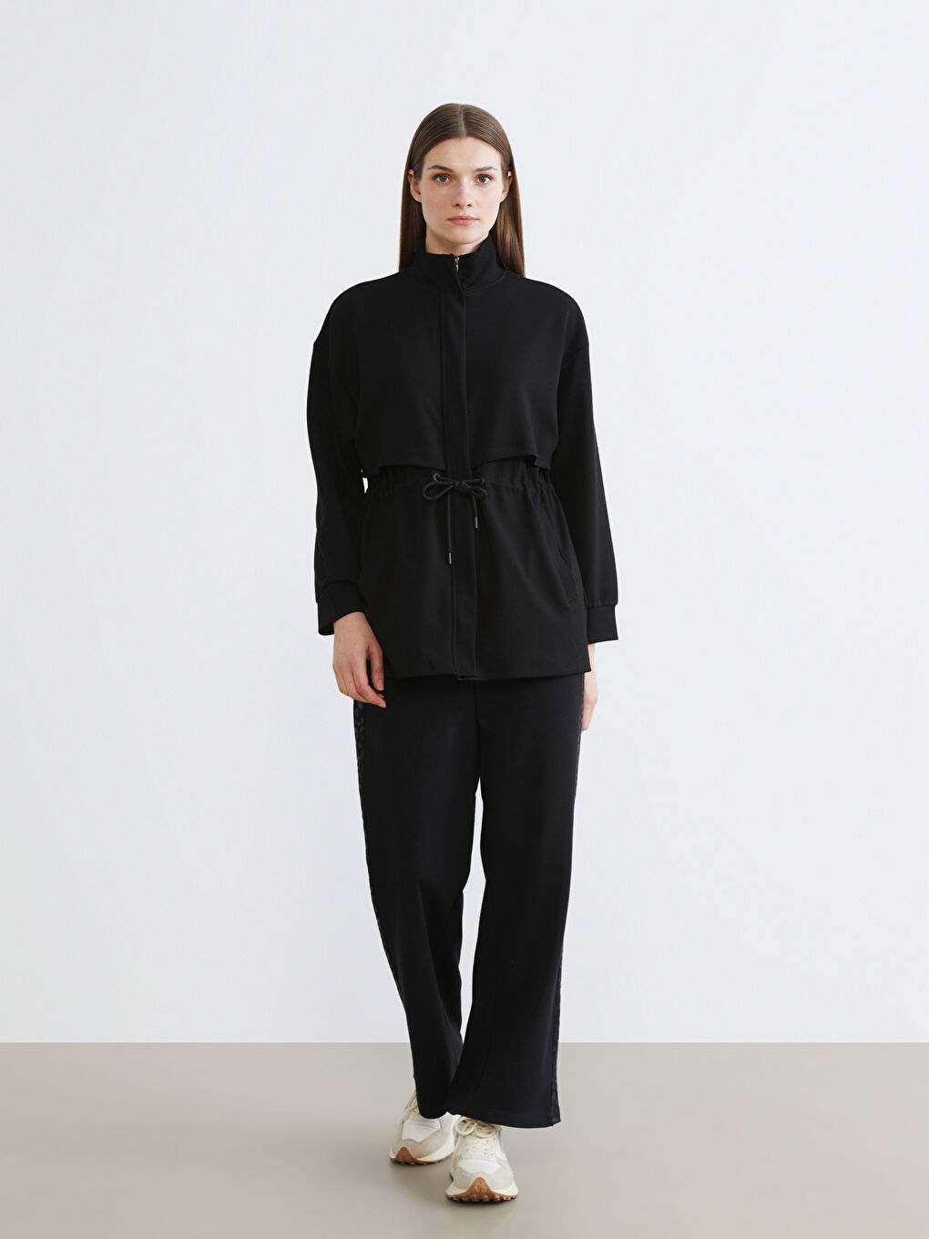 Siyah Dik Yaka Oversize Kadın Fermuarlı Sweatshirt-1