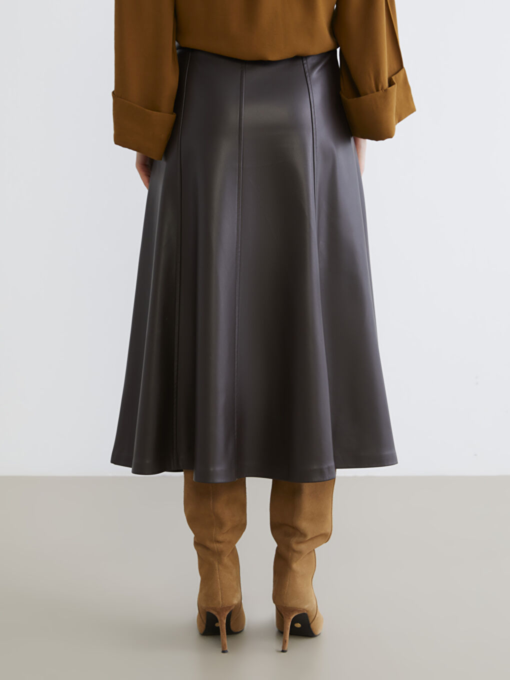 High Waist Zippered A-Line Faux Leather Skirt-3