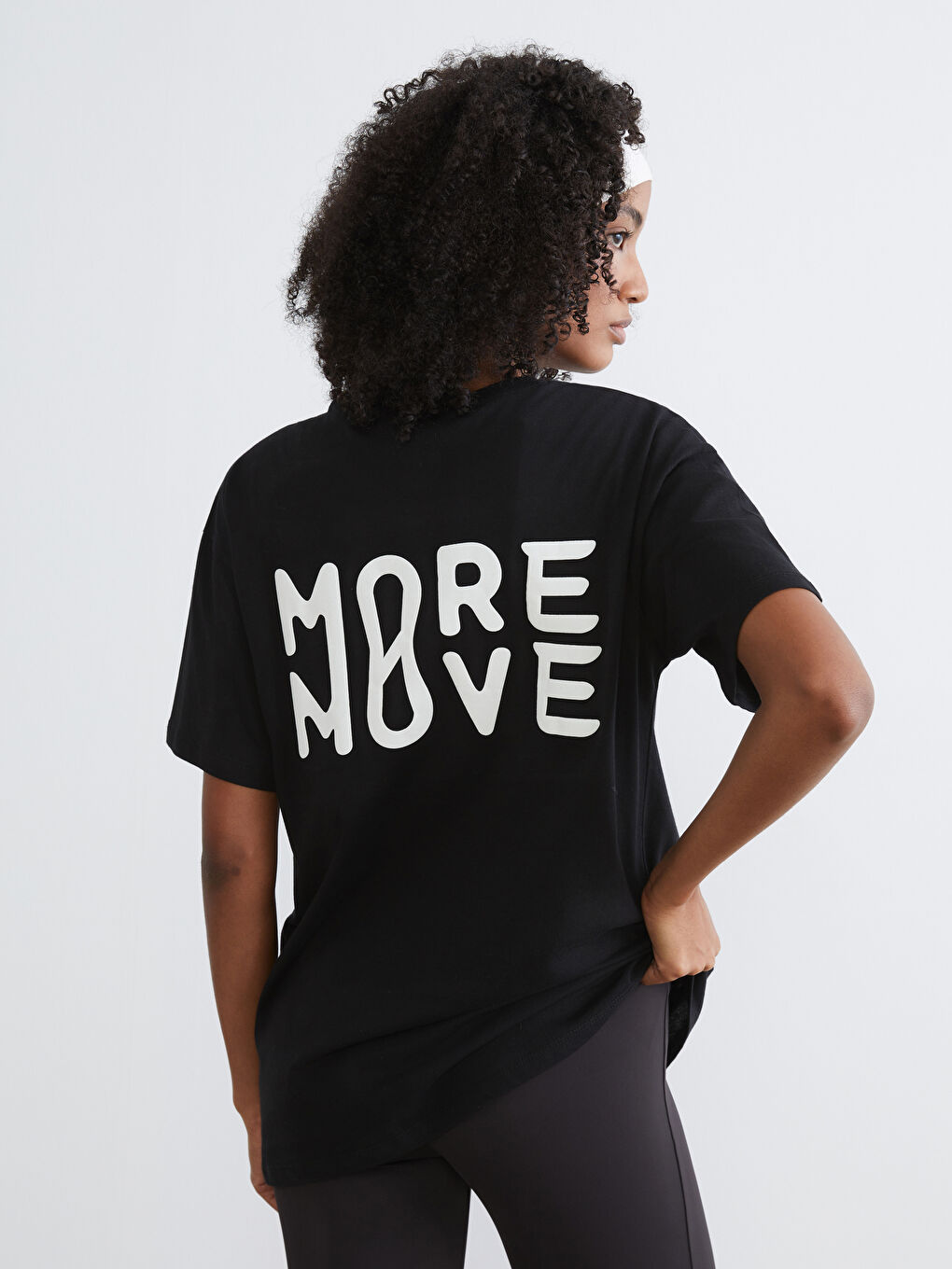 Siyah Bisiklet Yaka Baskılı Oversize Kadın Spor Tişört