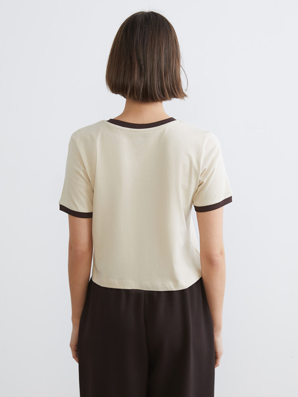 Bej Bisiklet Yaka Baskılı Kadın Spor Tişört-3