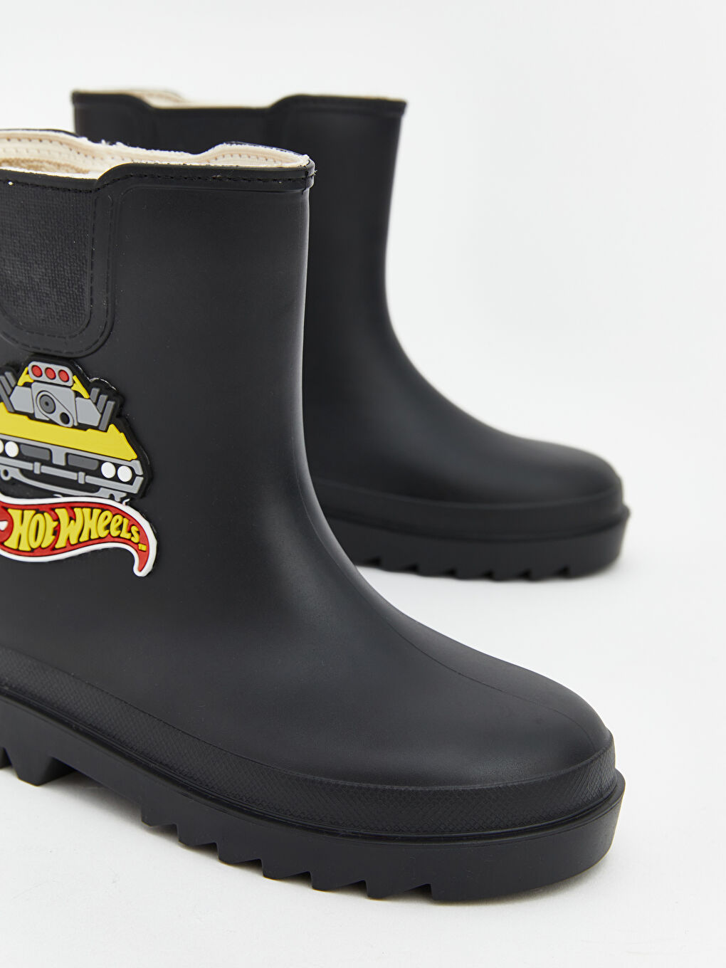 Siyah Hot Wheels Baskılı Erkek Çocuk Bot-2