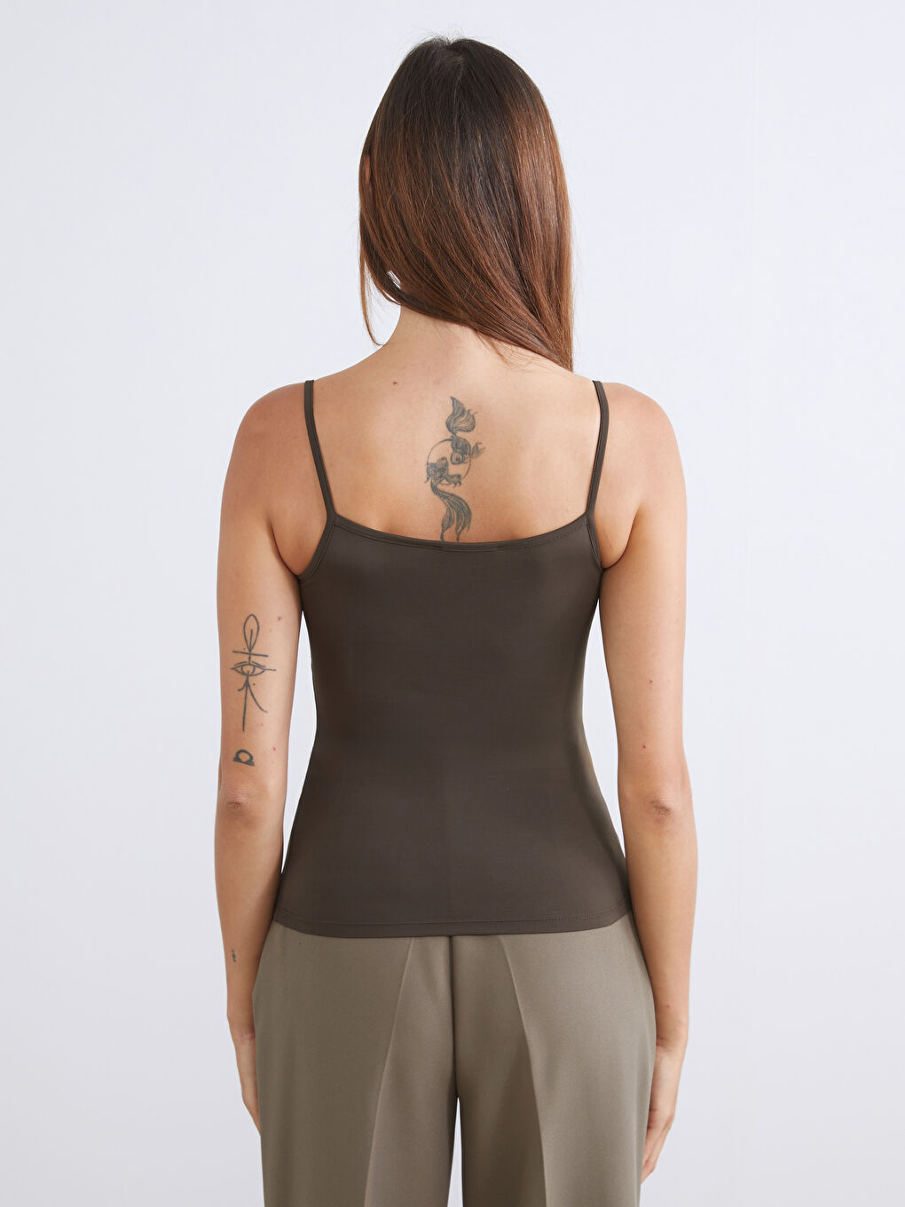 Kahverengi U Yaka Askılı Kadın Atlet-3