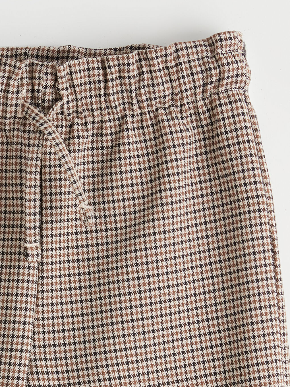 Dečje pantalone sa elastičnim strukom i detaljem mašne-2